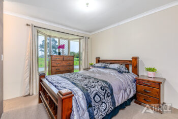 Listing image for 12 Seminole Gardens, Seville Grove  WA  6112