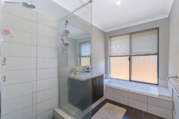 Listing image for 7 Blarney Place, Canning Vale  WA  6155