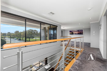 Listing image for 7 Bentwood Close, Thornlie  WA  6108