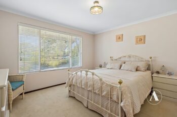 Listing image for 6 Chelmsford Avenue, Port Kennedy  WA  6172