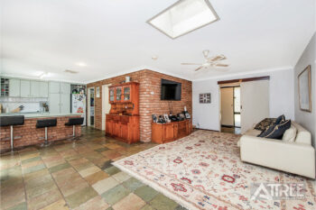 Listing image for 18 Crufts Way, Canning Vale  WA  6155