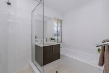 Listing image for 5 Gleeson Way, Harrisdale  WA  6112