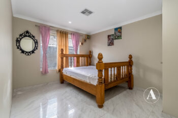 Listing image for 11 Calvert Loop, Hilbert  WA  6112