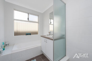 Listing image for 4 Balliol Court, Piara Waters  WA  6112