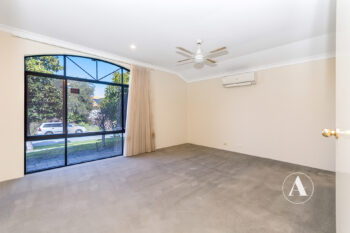 Listing image for 6 Meadowview Mews, Canning Vale  WA  6155