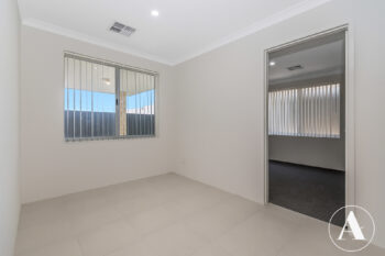 Listing image for 5 Siesta Way, Madora Bay  WA  6210