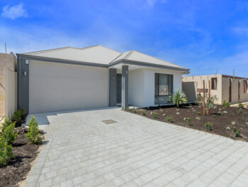 Listing image for 3 Hubbard Road, Haynes  WA  6112