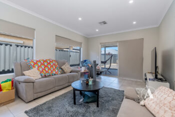 Listing image for 33 Glenlossie Avenue, Haynes  WA  6112