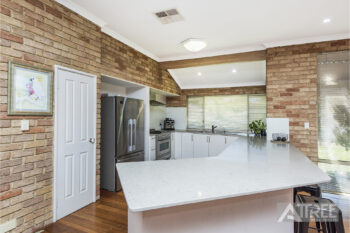 Listing image for 33 Romulea Mews, Canning Vale  WA  6155