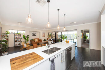 Listing image for 29 Nesbit Drive, Haynes  WA  6112