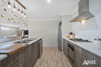 Listing image for 70 Veterans Drive, Byford  WA  6122