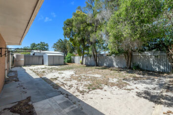 Listing image for 27 Ashburton Drive, Gosnells  WA  6110