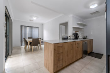 Listing image for 1/50 Middle Parkway, Canning Vale  WA  6155