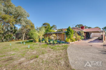 Listing image for 10 Gwalia Place, Gosnells  WA  6110
