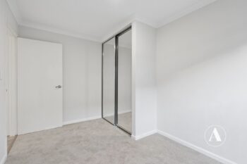 Listing image for 33 Rossiter Avenue, Piara Waters  WA  6112