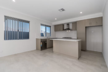 Listing image for 8 Capitola Way, Madora Bay  WA  6210
