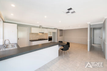 Listing image for 10 Kinnerton Gardens, Canning Vale  WA  6155