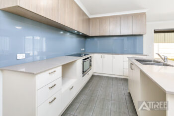 Listing image for 4 Conifer Place, Kardinya  WA  6163