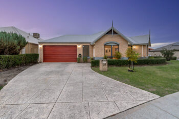 Listing image for 31 Piesley Promenade, Canning Vale  WA  6155