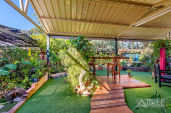 Listing image for 10 Gwalia Place, Gosnells  WA  6110