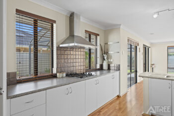 Listing image for 5 Mica Mews, Wattle Grove  WA  6107
