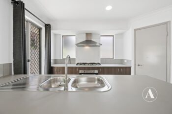 Listing image for 11 Gallinule Loop, Southern River  WA  6110