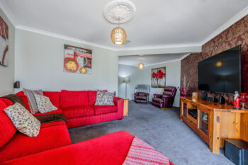 Listing image for 10 Mulga Place, Thornlie  WA  6108