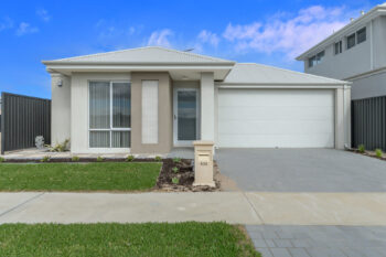 Listing image for 404 Torwood Avenue, Treeby  WA  6164