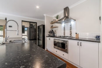 Listing image for 2 Wiroo Way, Byford  WA  6122