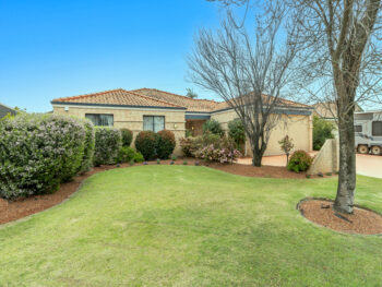 Listing image for 9 Brookside Square, Canning Vale  WA  6155