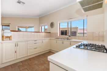 Listing image for 142 Lakeside Drive, Helena Valley  WA  6056