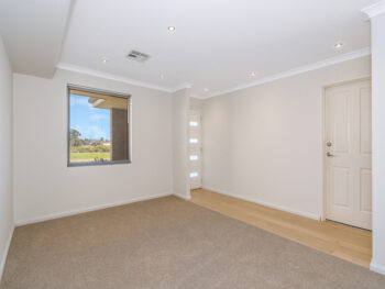 Listing image for 44 Middle Parkway, Canning Vale  WA  6155
