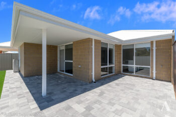 Listing image for 28 Larcom Road, Lakelands  WA  6180