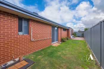 Listing image for 10 Horrocks Road, Byford  WA  6122