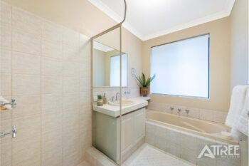 Listing image for 30 Illawarra Crescent, Canning Vale  WA  6155