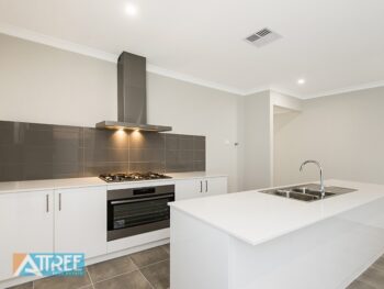 Listing image for 10 Pumice Road, Treeby  WA  6164