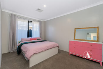 Listing image for 24 Korrinup Street, Haynes  WA  6112
