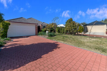 Listing image for 17 Lucky Bay Road, Secret Harbour  WA  6173