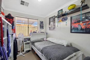 Listing image for 6 Ambassador Court, Thornlie  WA  6108