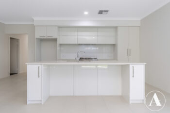 Listing image for 5 Siesta Way, Madora Bay  WA  6210