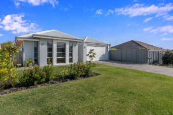 Listing image for 11 Weymouth Road, Aubin Grove  WA  6164
