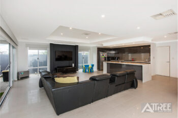 Listing image for 31 Philadelphia Parade, Canning Vale  WA  6155