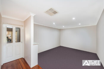 Listing image for 33 Romulea Mews, Canning Vale  WA  6155