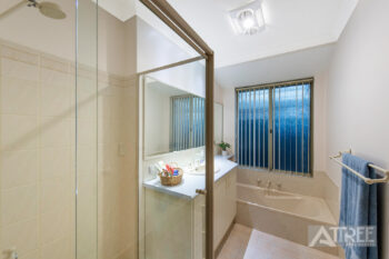 Listing image for 13 Valleyview Trail, Canning Vale  WA  6155