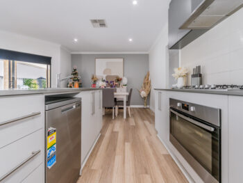 Listing image for 6 Alata Grove, Byford  WA  6122