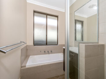 Listing image for 10 Medawar Loop, Piara Waters  WA  6112