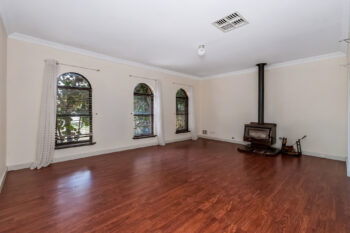 Listing image for 95 Gosnells Road West, Martin  WA  6110