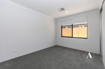 Listing image for 21 Somerset Way, Lakelands  WA  6180