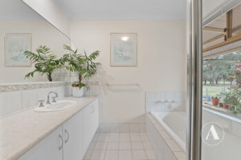 Listing image for 38 Stockmans Close, Oakford  WA  6121