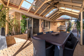 Listing image for 2/35 Grundy Way, Thornlie  WA  6108